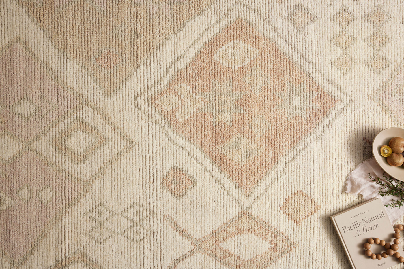 Anissa Rug, Ivory/Multi