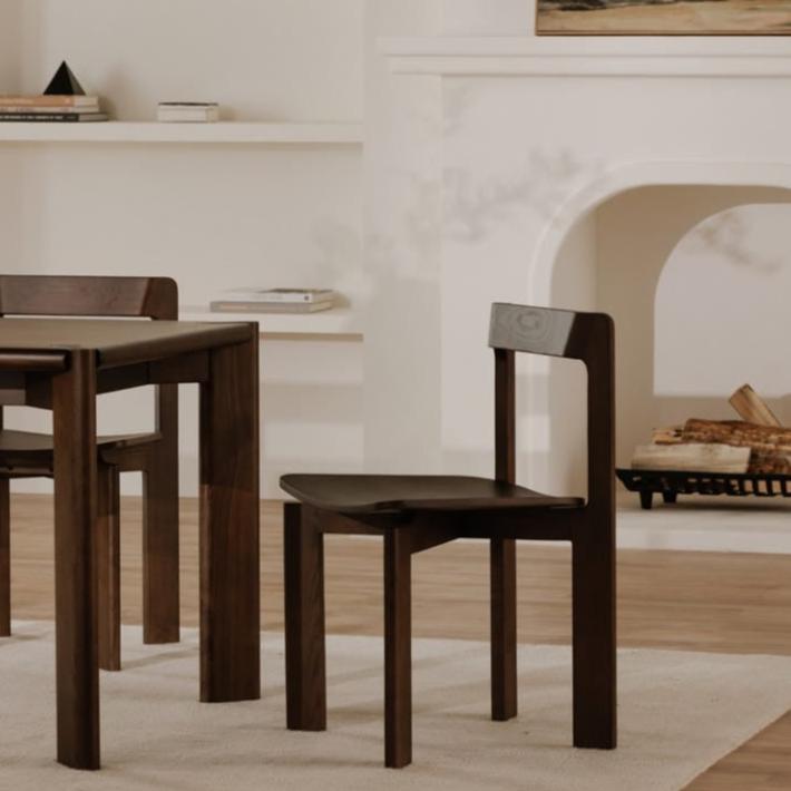 Daifuku Dining Chair Set